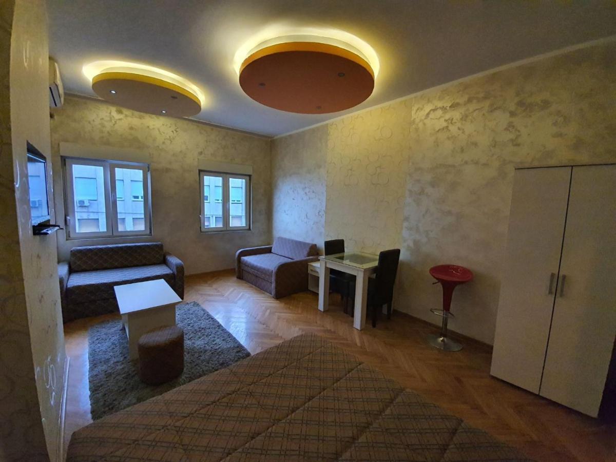 Stay In Apartments Belgrado Esterno foto